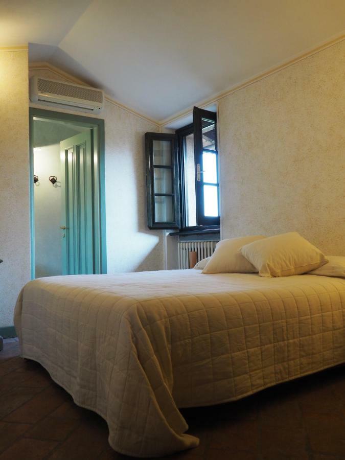 B&B Il Dosso Corte Franca Exterior foto